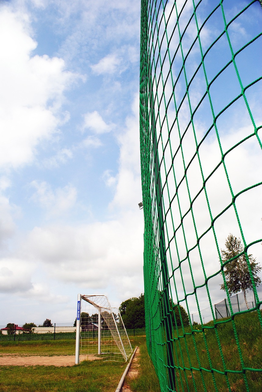 于另一俱乐 于另一俱乐